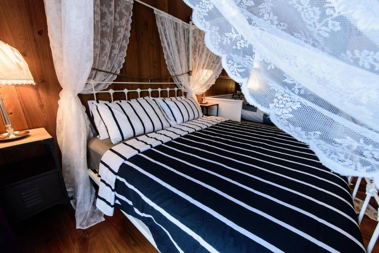 Roomquest Rimrabeang At Amphawa Dış mekan fotoğraf