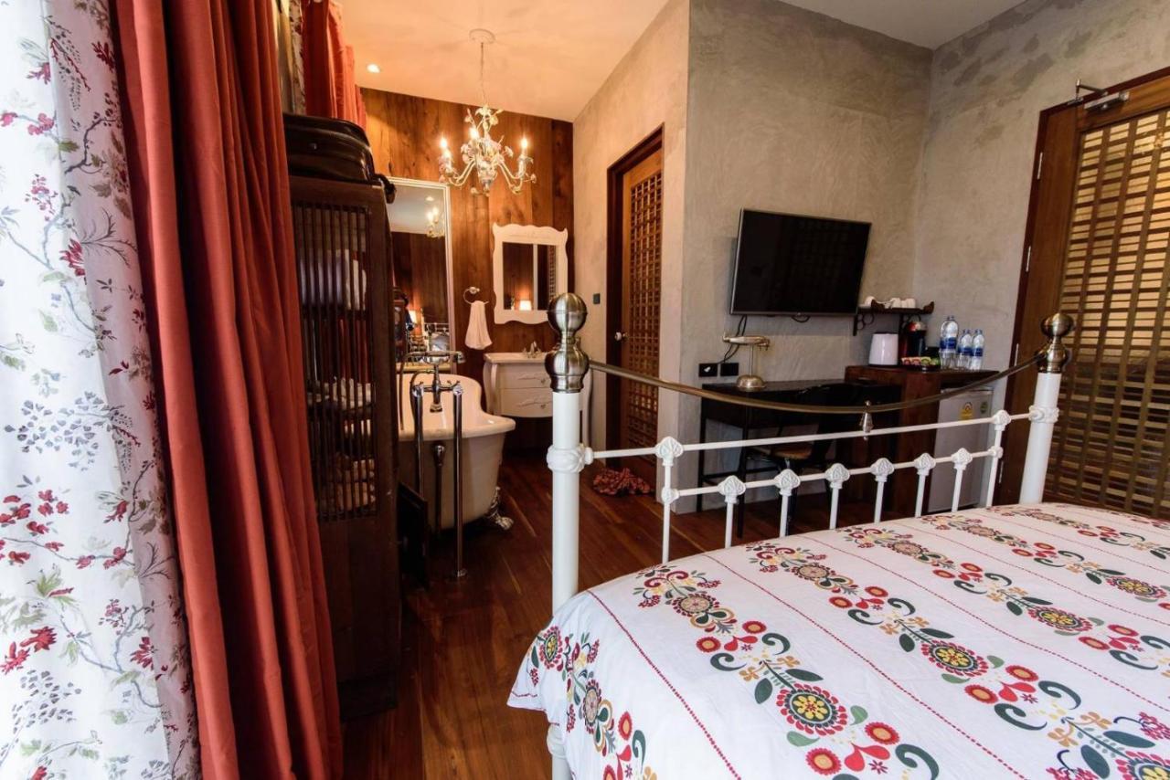 Roomquest Rimrabeang At Amphawa Dış mekan fotoğraf