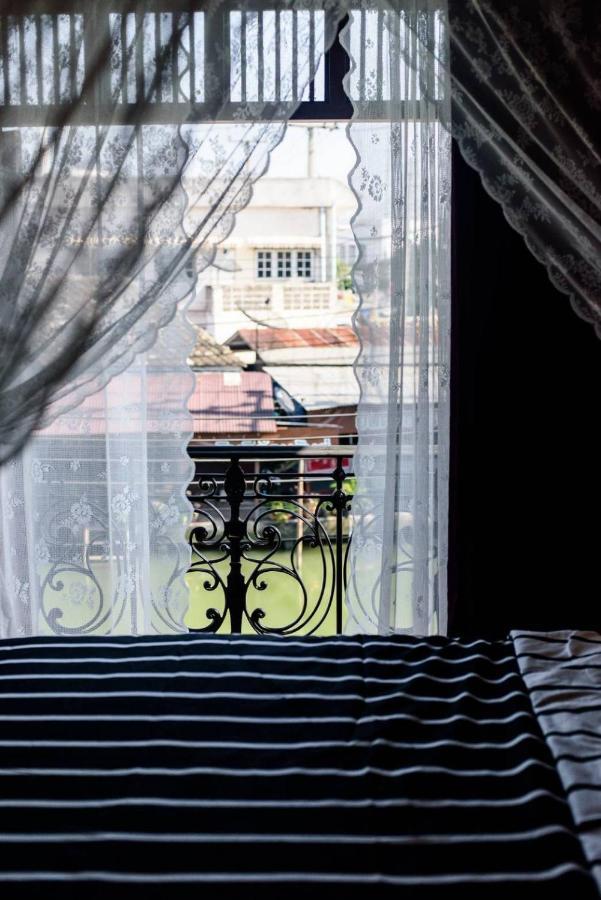 Roomquest Rimrabeang At Amphawa Dış mekan fotoğraf